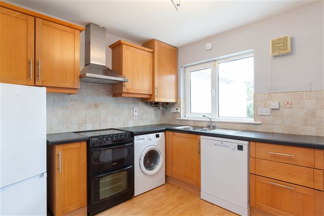 4 Rossmore Road, Templeogue,   Dublin 6W