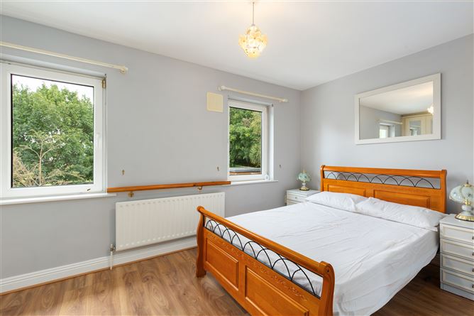 4 Rossmore Road, Templeogue,   Dublin 6W