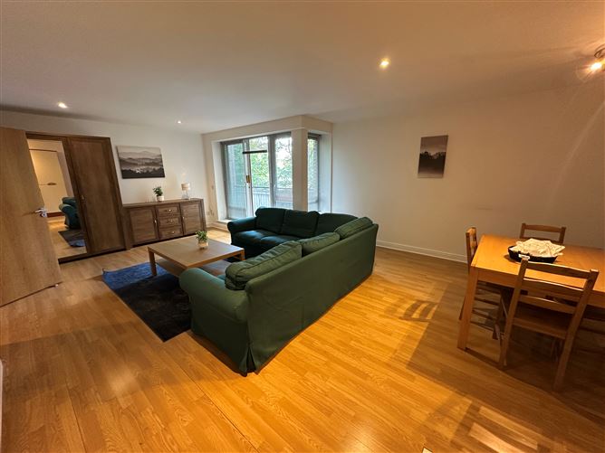 35 Bracken Hill, Sandyford, Dublin 18