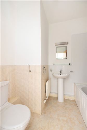 43 The Oval, Tullyvale, Dublin18