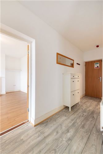 43 The Oval, Tullyvale, Dublin18