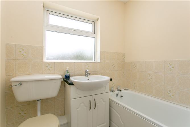 48 Oaktree Road, Stillorgan, Co. Dublin