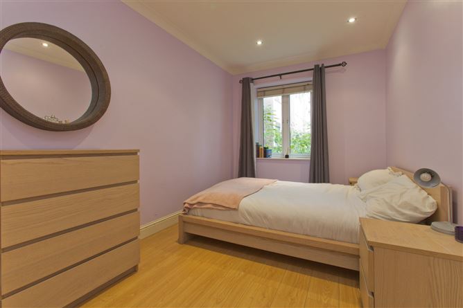 10 The Mill, Weavers Square, Dublin 8