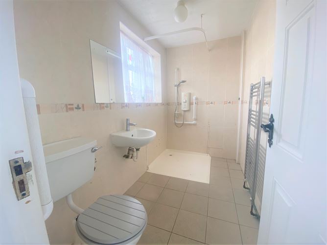 Photo 8 of 20 — 60 Mountain View Drive, Churchtown, Dublin 14