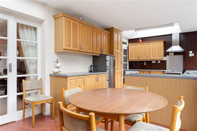 28 Linden Grove, Blackrock, Co. Dublin
