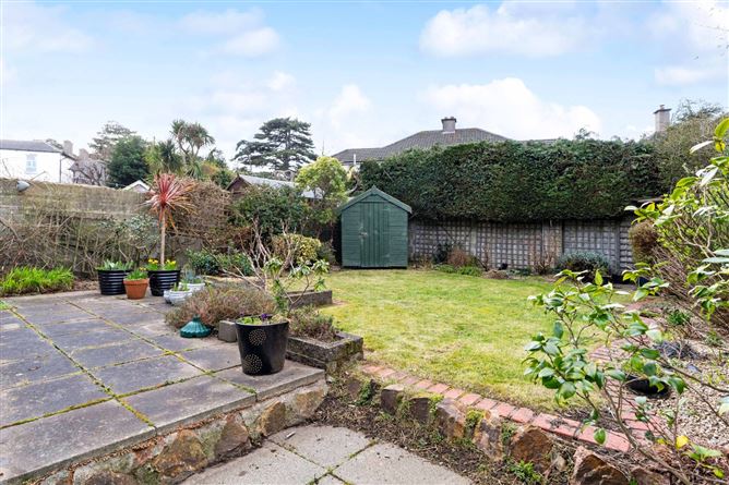 28 Linden Grove, Blackrock, Co. Dublin