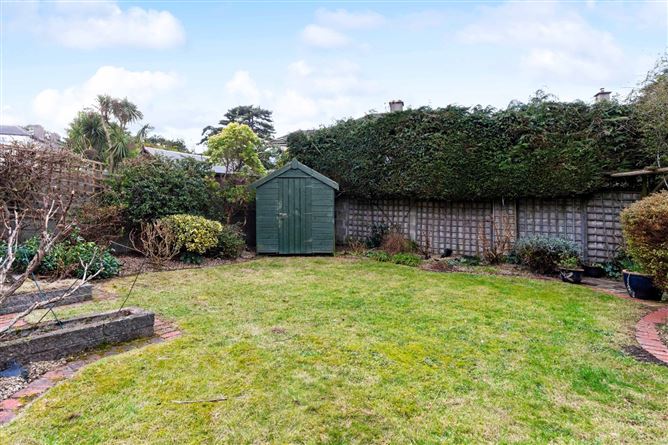 28 Linden Grove, Blackrock, Co. Dublin
