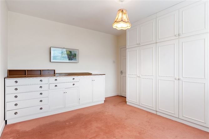 28 Linden Grove, Blackrock, Co. Dublin