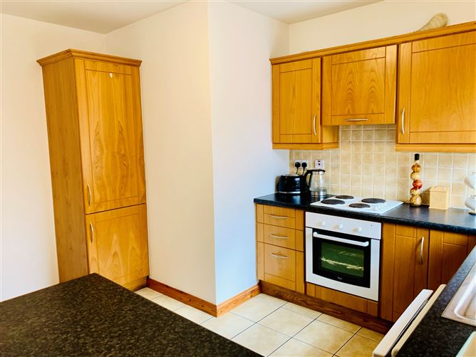 6 Manor Quarter, Knock, Mayo