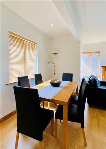 6 Manor Quarter, Knock, Mayo