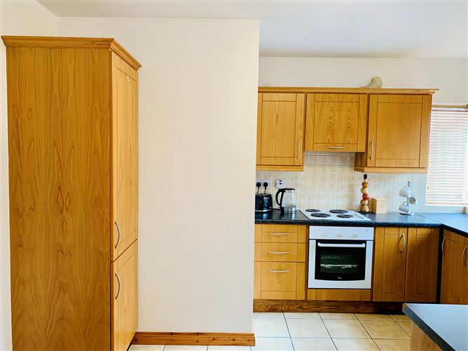 6 Manor Quarter, Knock, Mayo