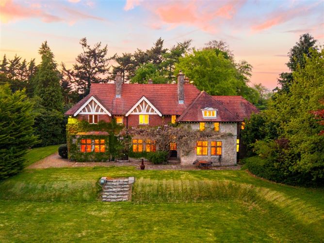https://photos-a.propertyimages.ie/media/2/0/5/4930502/63769abc-cc3f-49c2-9dfd-ebe845f0f882_l.jpg