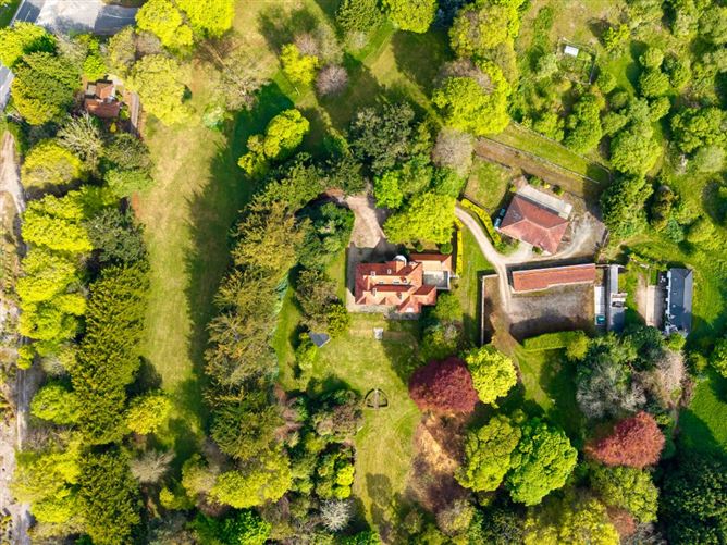 https://photos-a.propertyimages.ie/media/2/0/5/4930502/63769abc-cc3f-49c2-9dfd-ebe845f0f882_l.jpg