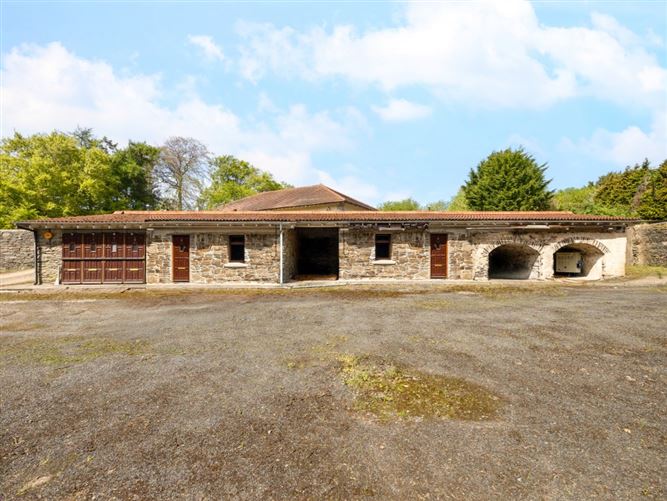 https://photos-a.propertyimages.ie/media/2/0/5/4930502/63769abc-cc3f-49c2-9dfd-ebe845f0f882_l.jpg