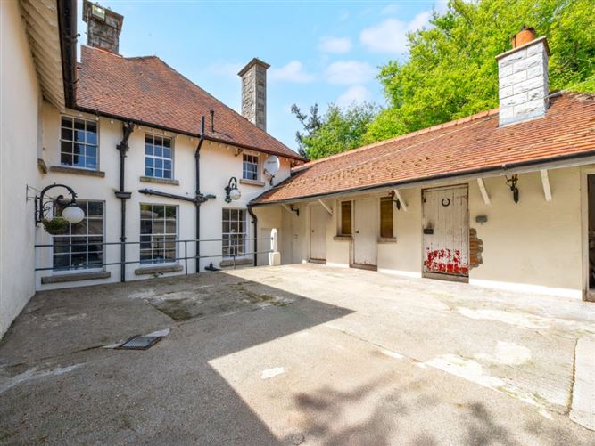 https://photos-a.propertyimages.ie/media/2/0/5/4930502/63769abc-cc3f-49c2-9dfd-ebe845f0f882_l.jpg