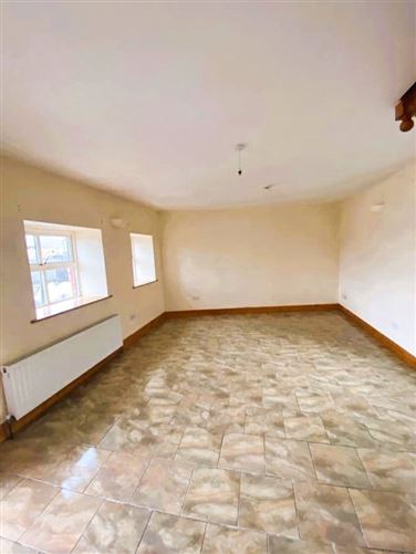 1-4 The Old Courtyard, Killala, Co. Mayo