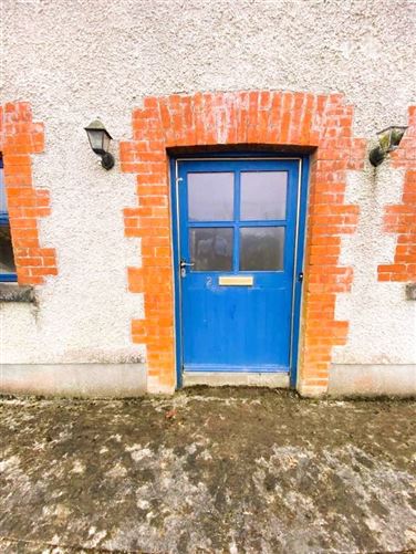 1-4 The Old Courtyard, Killala, Co. Mayo