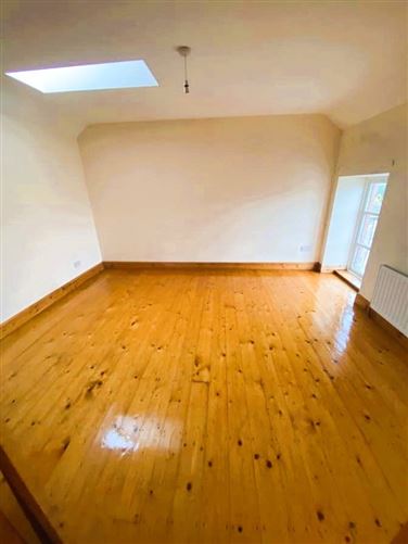 1-4 The Old Courtyard, Killala, Co. Mayo