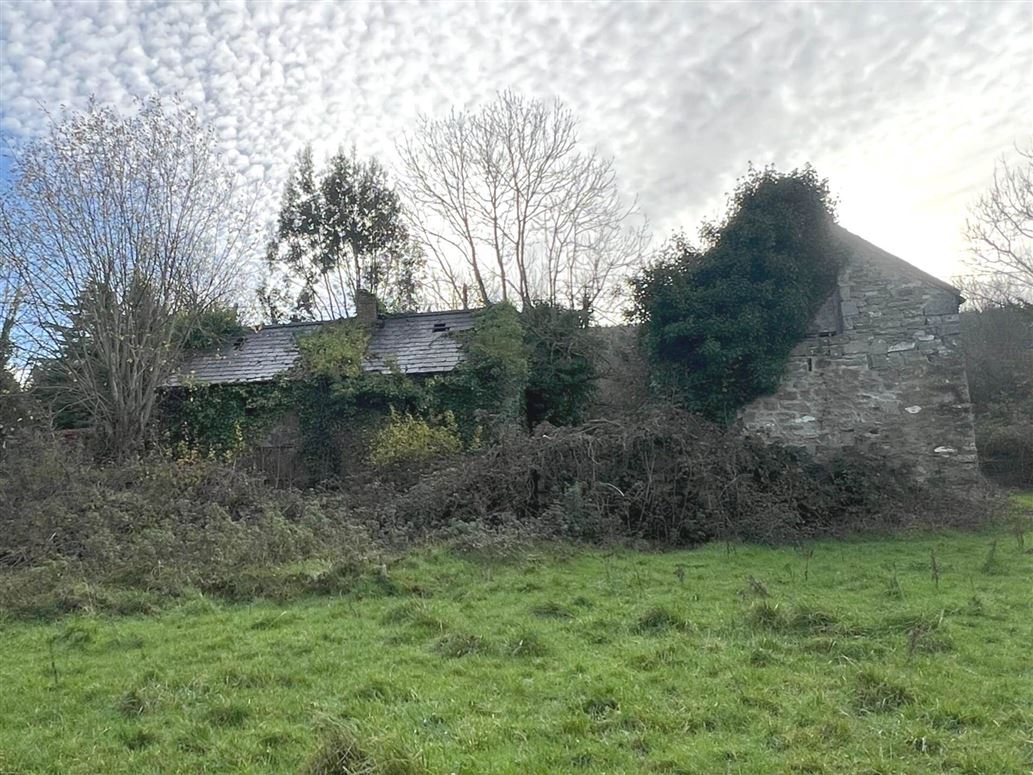 Residence And Lands At, Kilmacomma, Clonmel, County Tipperary