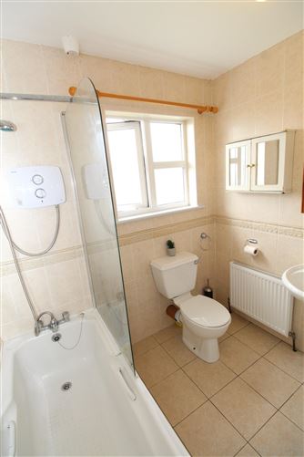 8 Cluain Ard, Longford, Longford