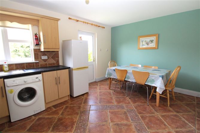 8 Cluain Ard, Longford, Longford