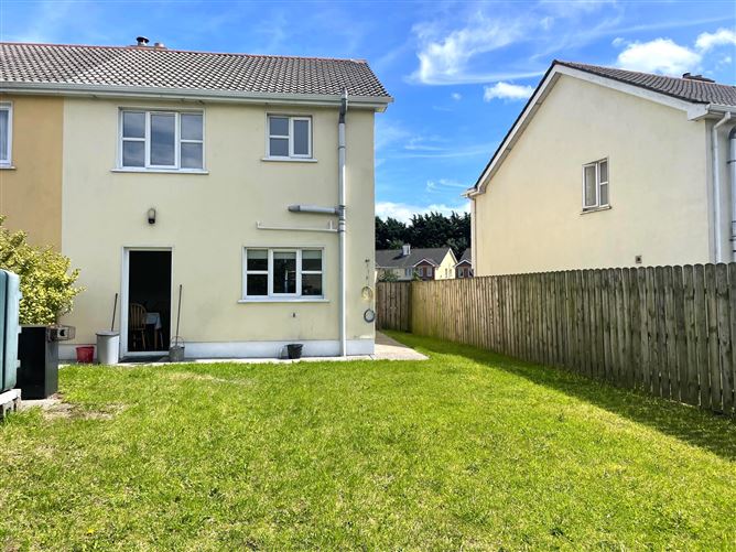 8 Cluain Ard, Longford, Longford