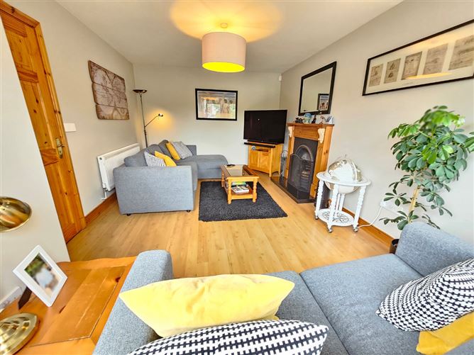 6 Glen View Road, Cappahard, Ennis, Co. Clare