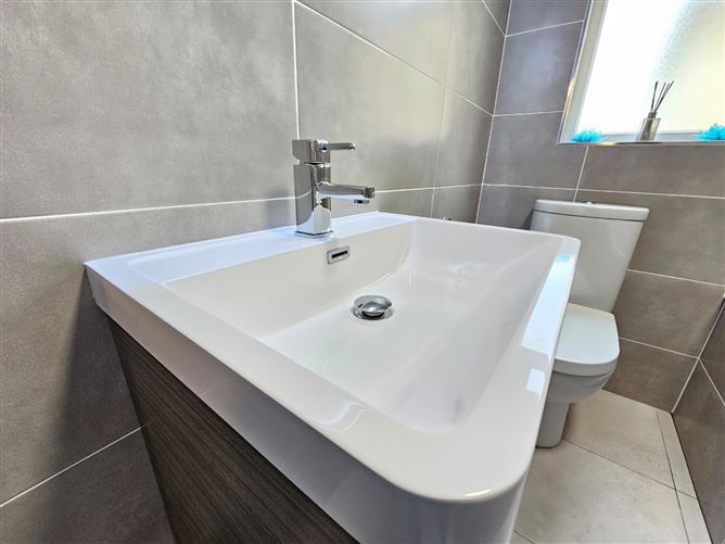 6 Glen View Road, Cappahard, Ennis, Co. Clare