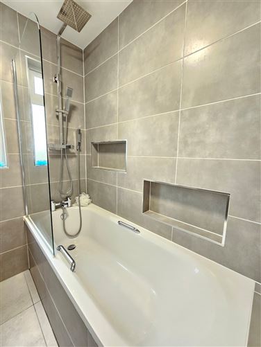 6 Glen View Road, Cappahard, Ennis, Co. Clare