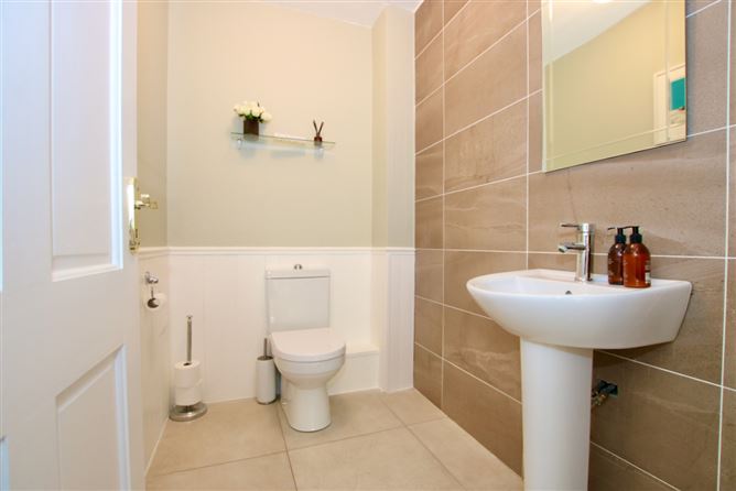 4 Leo Casey Drive, Keenagh, Longford