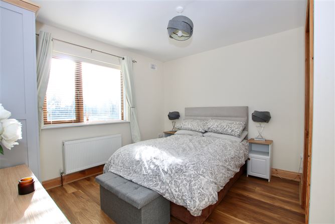 4 Leo Casey Drive, Keenagh, Longford