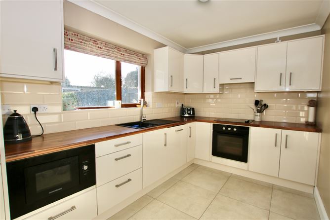 4 Leo Casey Drive, Keenagh, Longford