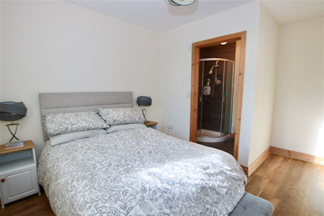 4 Leo Casey Drive, Keenagh, Longford
