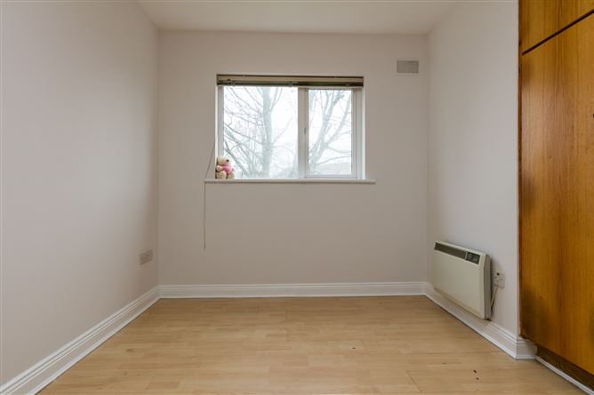 5 Meadowlands Court, Enniscorthy, Co. Wexford.