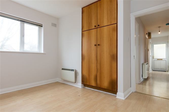 5 Meadowlands Court, Enniscorthy, Co. Wexford.