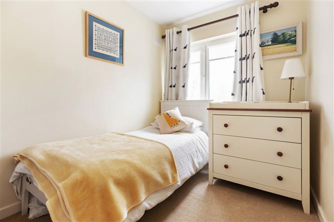 25 Grange Crescent, Dun Laoghaire, Co. Dublin