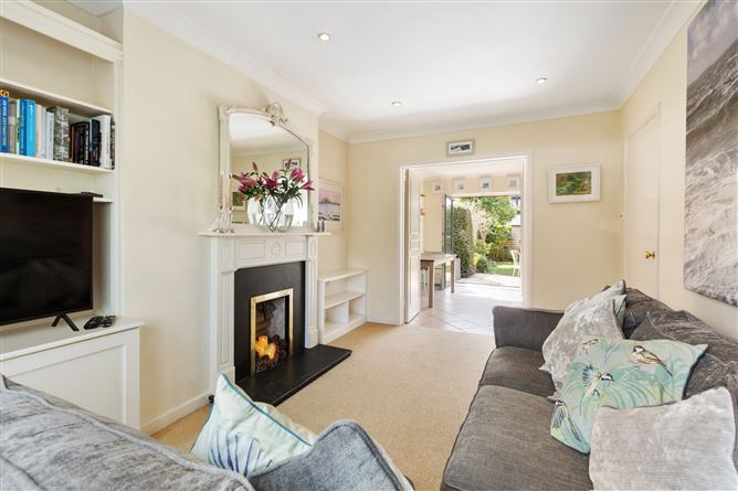 25 Grange Crescent, Dun Laoghaire, Co. Dublin