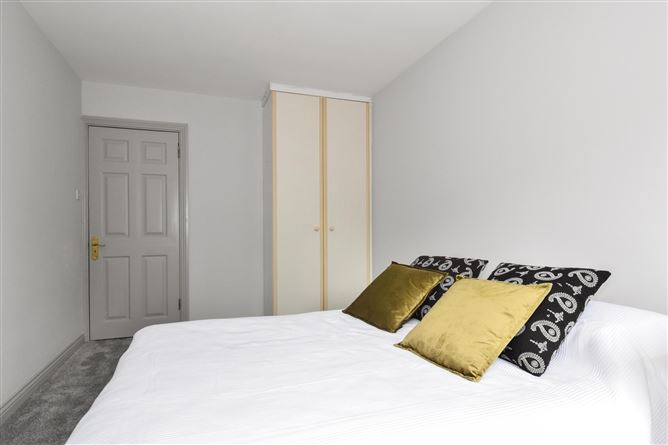7 Arus Guaire, Forster Court, Galway City Centre