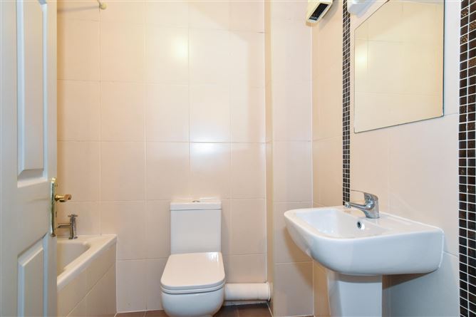 7 Arus Guaire, Forster Court, Galway City Centre