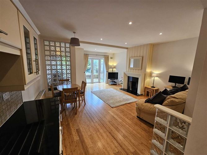 9 The Crescent, Harbour Heights, Passage West, Cork