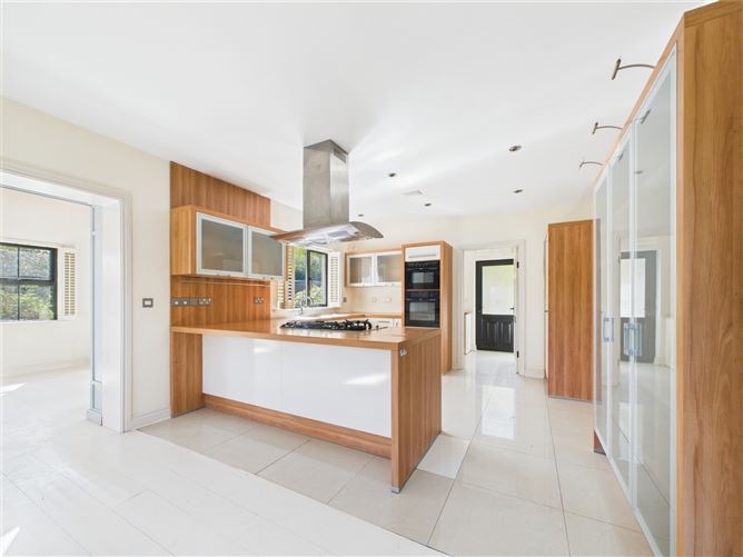 Ballyillaun, Kilmaley, Ennis, Co. Clare