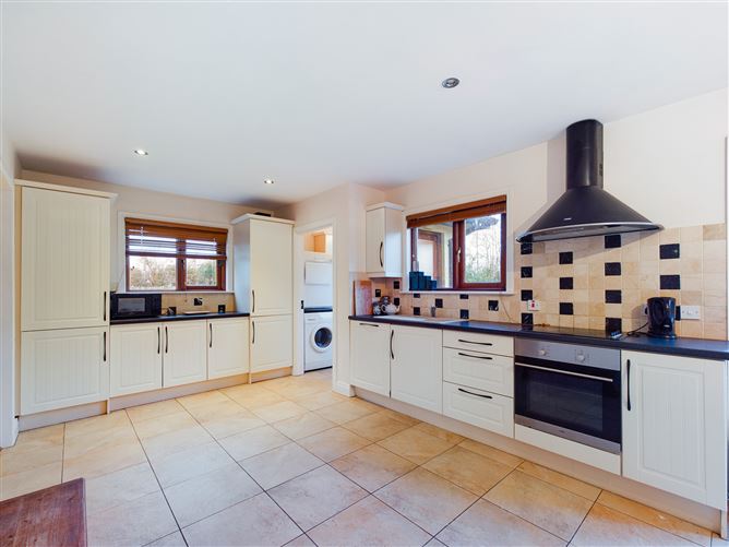 29 Caisleain Cuirt, Thurles, Co. Tipperary