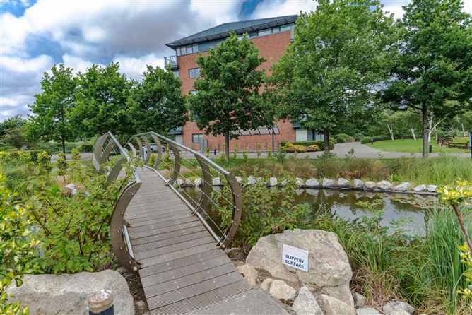 16 Levmoss Avenue, The Gallops, Leopardstown, Dublin