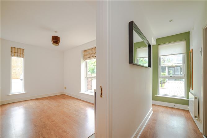 16 Levmoss Avenue, The Gallops, Leopardstown, Dublin