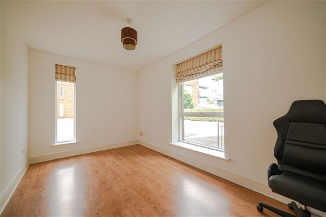 16 Levmoss Avenue, The Gallops, Leopardstown, Dublin