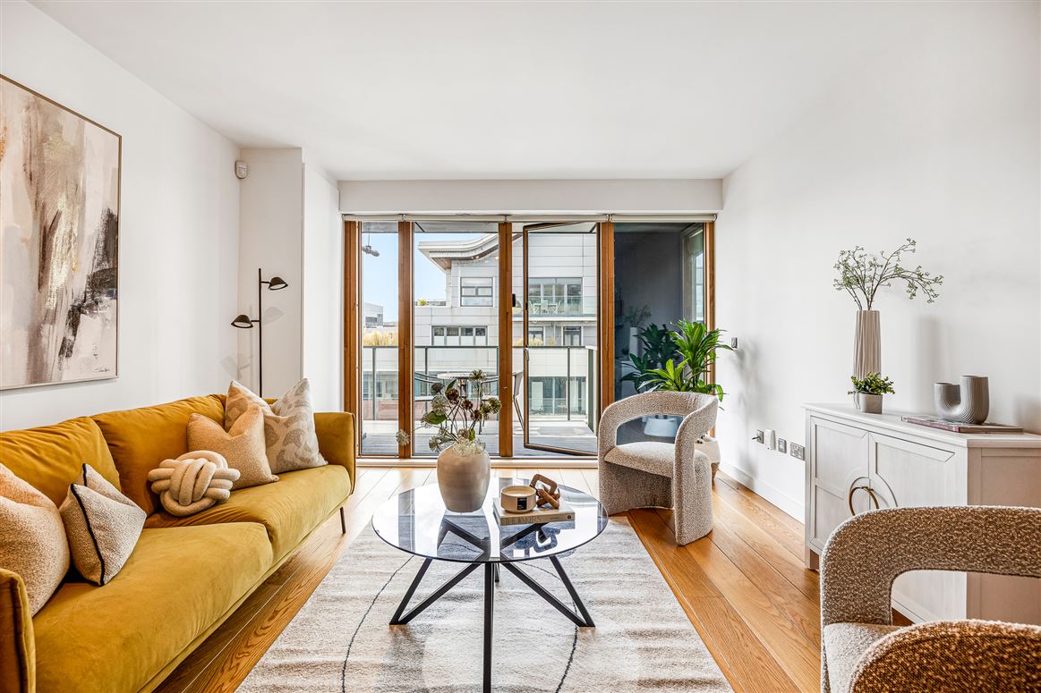 43 Hanover Riverside, Grand Canal Dk, Dublin 2