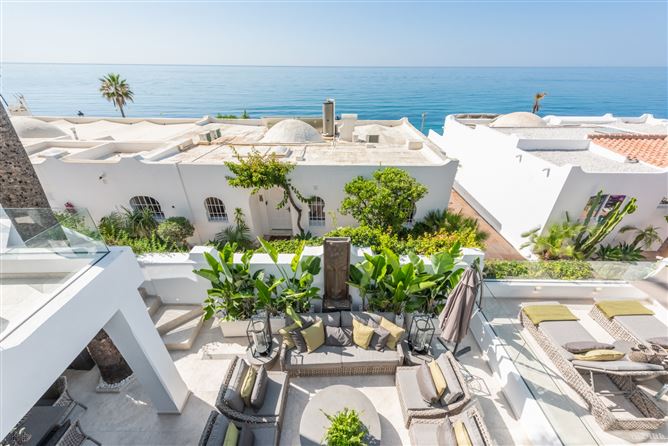 Spain, Marbella, Marbella Golden Mile - 740-00423P
