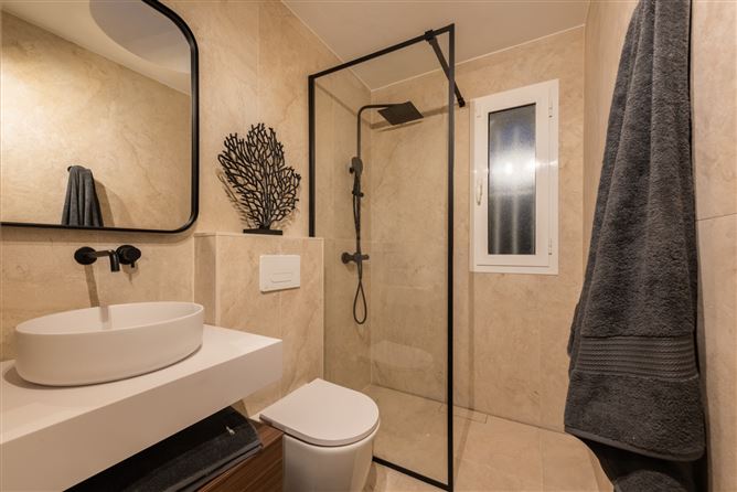Spain, Marbella, Marbella Golden Mile - 740-00423P