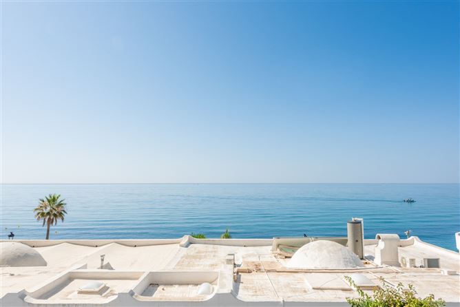 Spain, Marbella, Marbella Golden Mile - 740-00423P