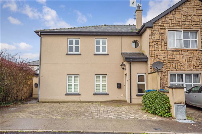18 Cois Teampaill, Newcastle West, Co. Limerick